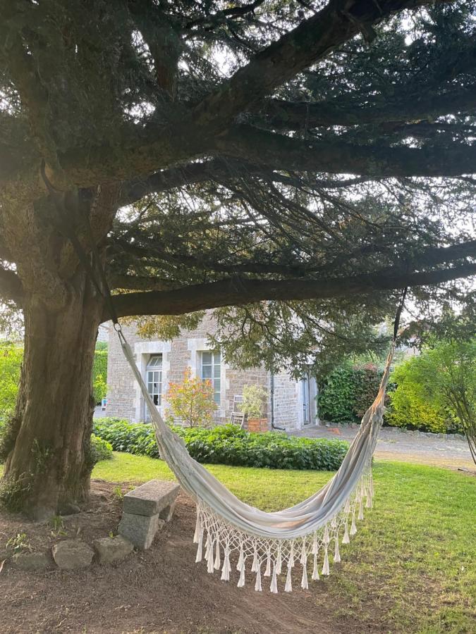 Les Hirondelles De La Villa Des Roses Pontmain Exteriör bild